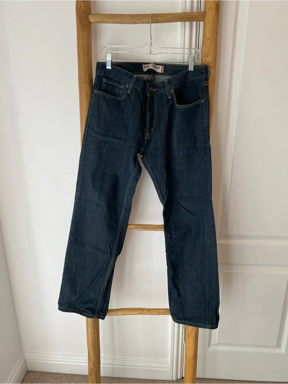 Levi's 514 Jeans Mens 34x30 Slim Straight 100% Cotton Dark Denim Blue Wash